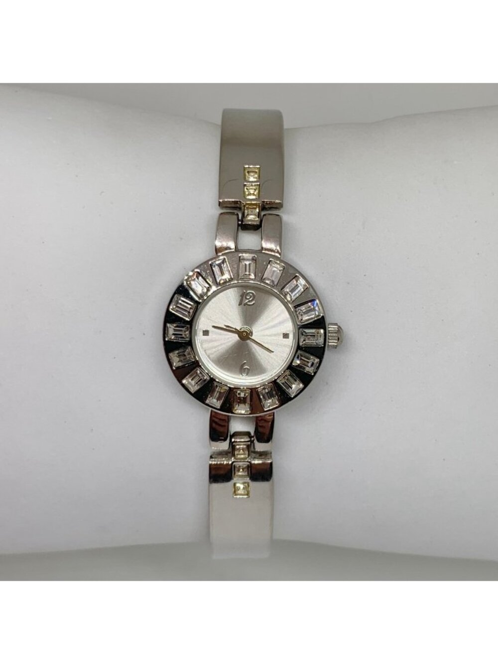 FMD silver tone women watch 22mm crystals quartz analog up to 7.5” running